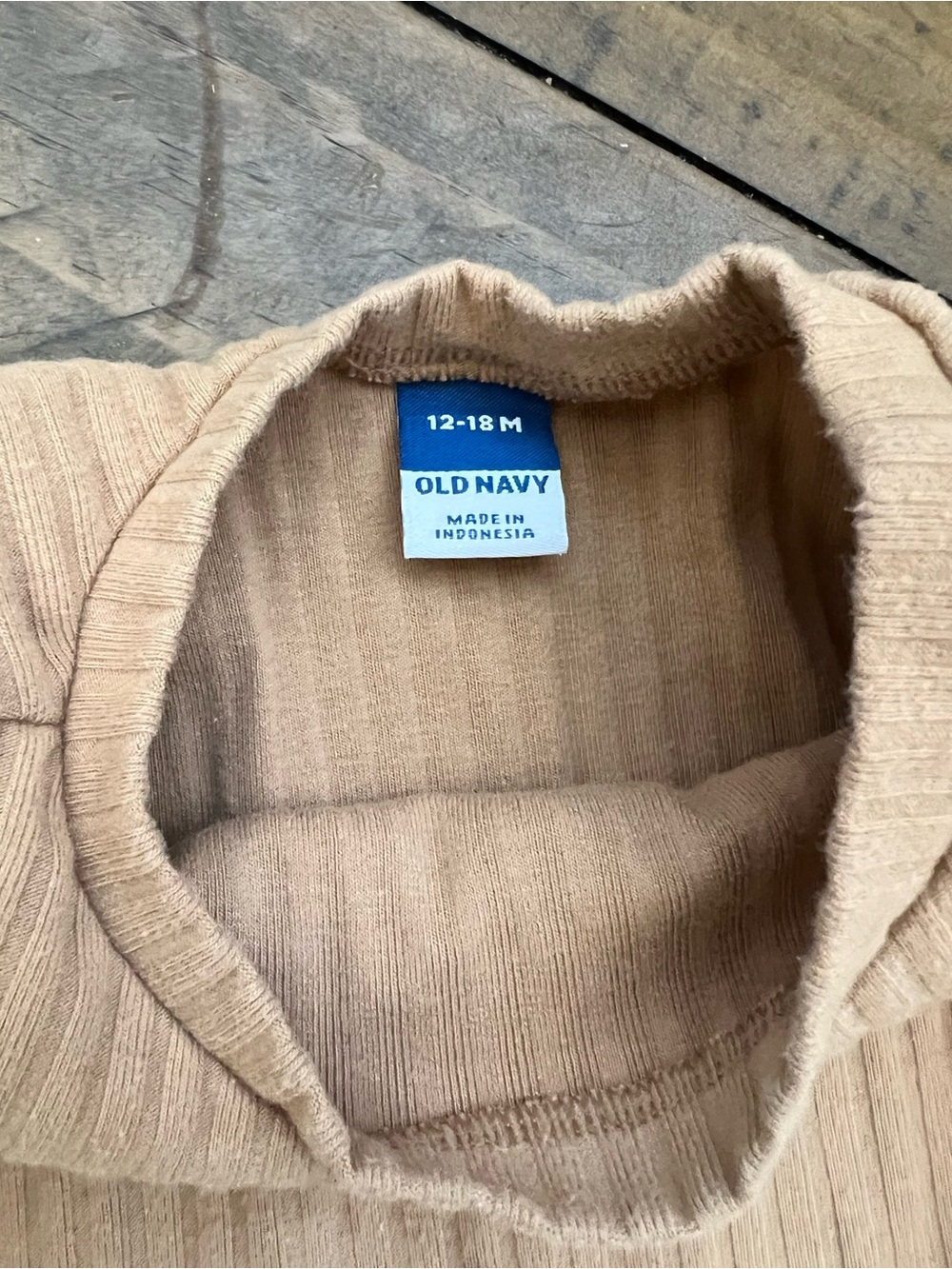 Old Navy Ribbed Peplum Top & Leggings Set - Picture 3 of 3
